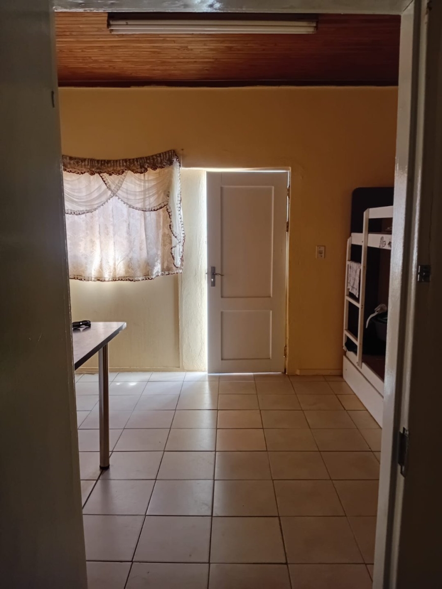 5 Bedroom Property for Sale in Ficksburg Free State